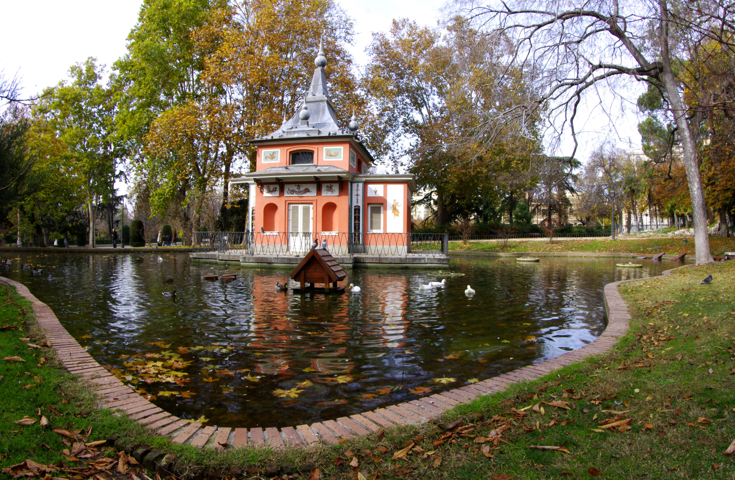 Los parques de Madrid, vástagos y raíces en el origen y crecimiento de la ciudad